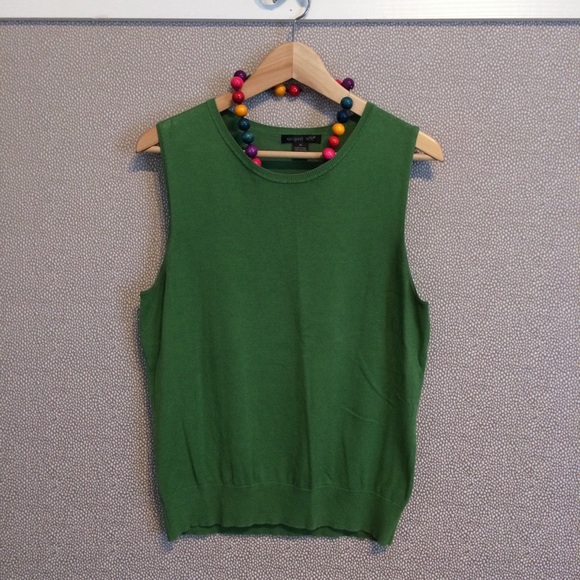 XL August Silk Sleeveless Sweater - Picture 2 of 8